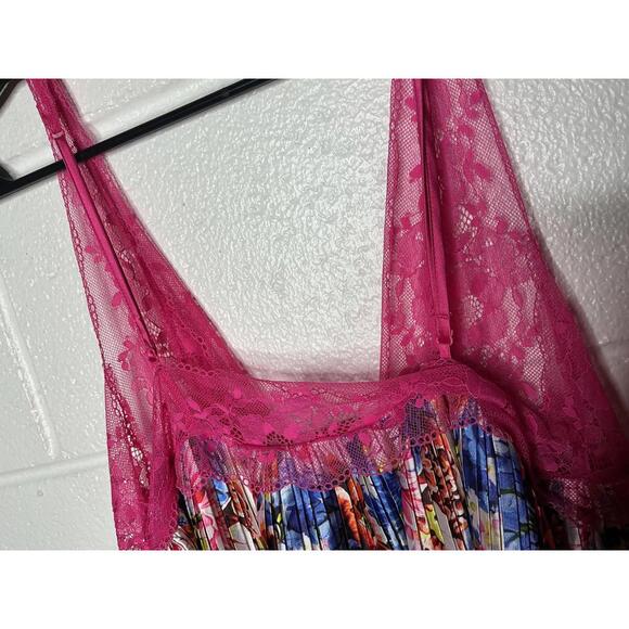 < Limited Edition Victoria’s Secret X Mary Katrantzou Lingerie Top > - Picture 4 of 5